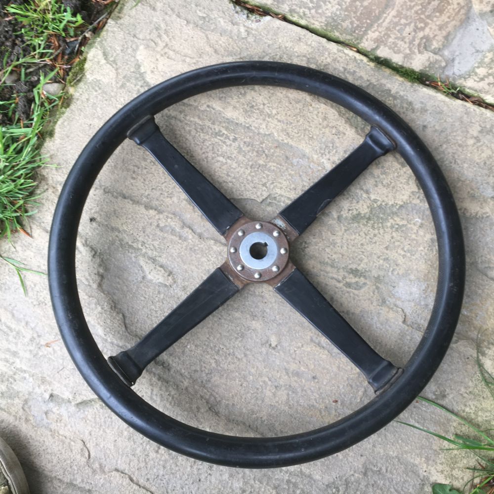 TripleM Register 4 spoke steering wheel